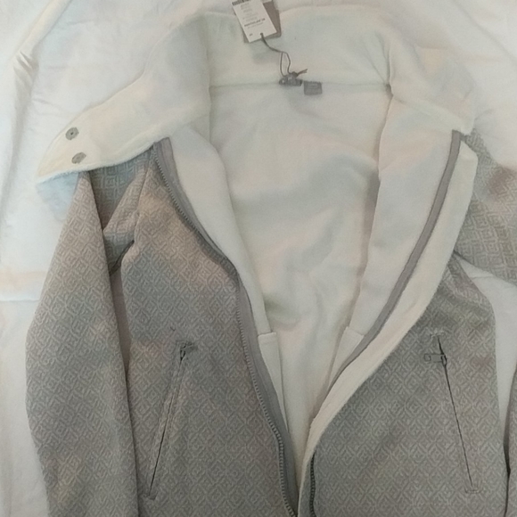 NWT Bench Jacket - Picture 2 of 5